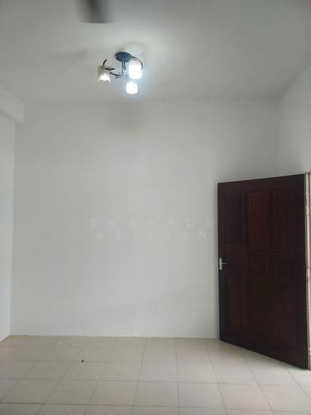 2-storey Terraced House for Sale in Taman Meru (Ipoh) - Shahrol Ariffin - Interior - PropertyGuru.com.my