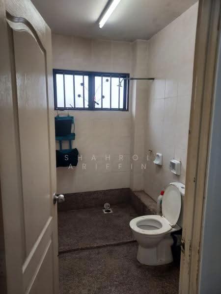 2-storey Terraced House for Sale in Taman Meru (Ipoh) - Shahrol Ariffin - Bathroom - PropertyGuru.com.my