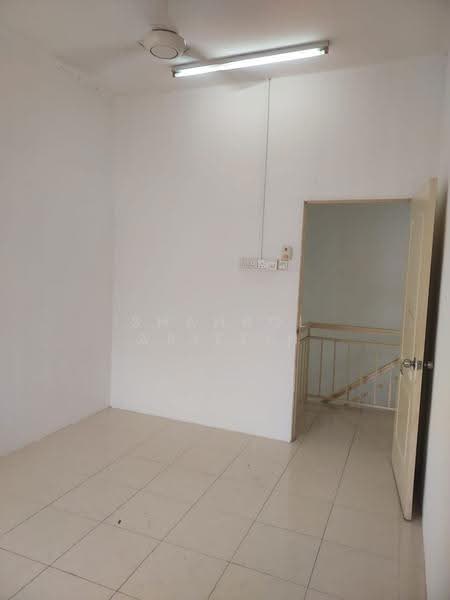 2-storey Terraced House for Sale in Taman Meru (Ipoh) - Shahrol Ariffin - Interior - PropertyGuru.com.my