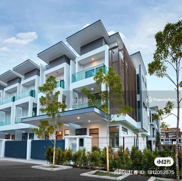 Untuk Dijual - (180k Cashback)Ready unit 5R6B Gated & guarded 3sty superklink at Puchong