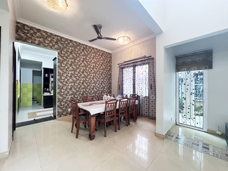 Semi-Detached House for Sale in Mutiara Damansara (Selangor) - Wes Chang - Dining Room - PropertyGuru.com.my