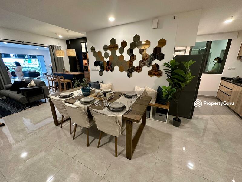 SAVANA - Dining Area