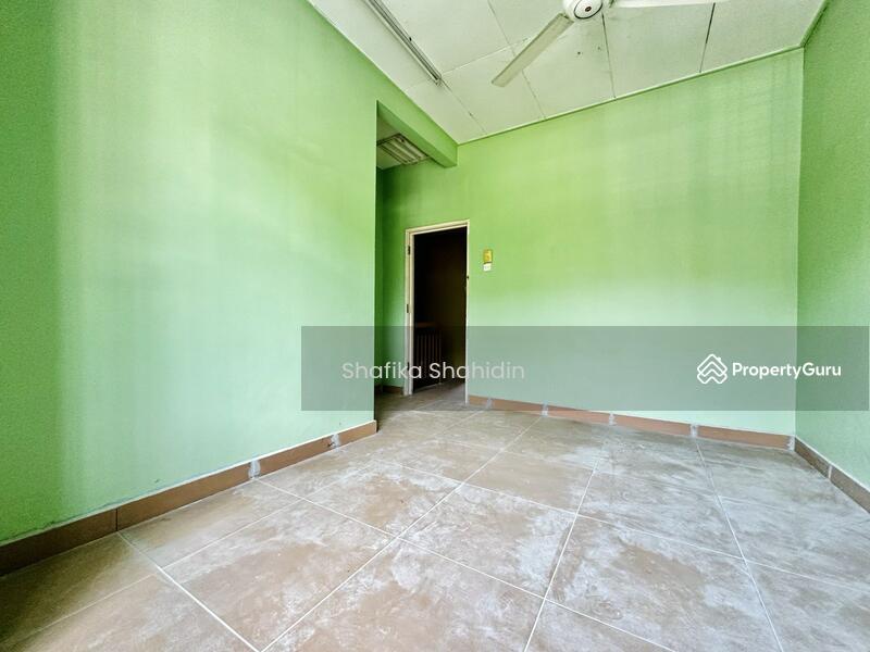 Double Storey Terrace AzZaharah Bandar Puncak Alam, Lorong AzZaharah