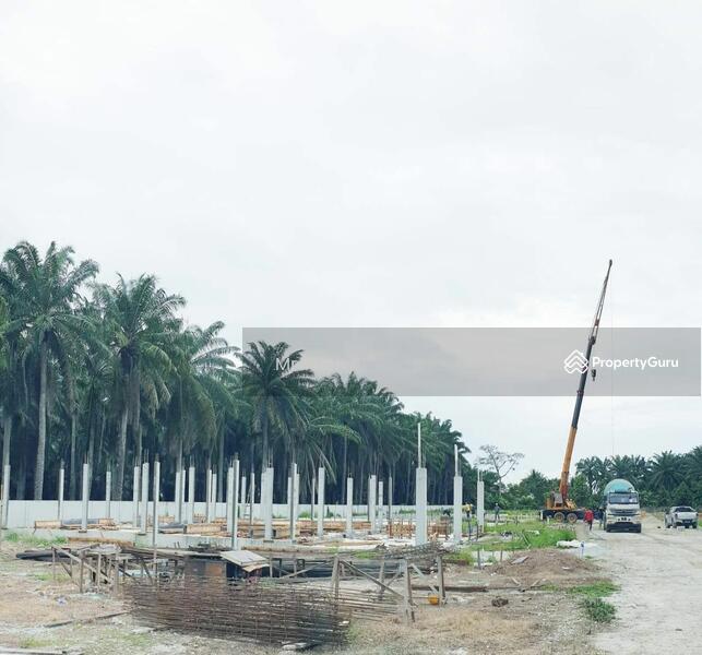 SemiD house at Ayer Tawar, Taman Bougainvillea, Ayer Tawar, Manjung, Perak, 3 Bedrooms, 1170