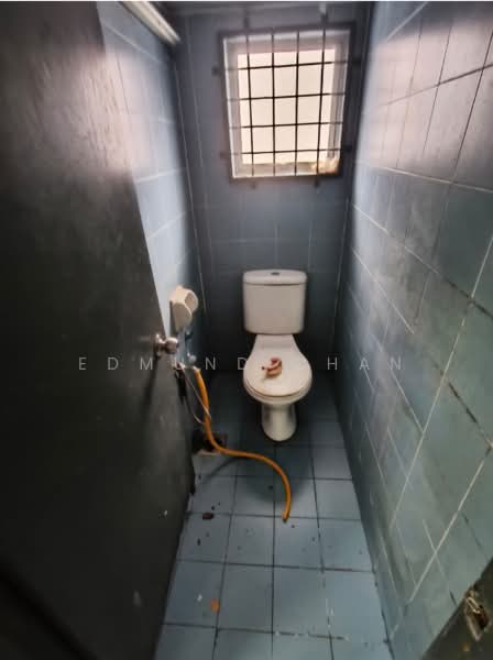 Shop / Office for Rent in Petaling Jaya (Selangor) - Edmund Chan - Bathroom - PropertyGuru.com.my