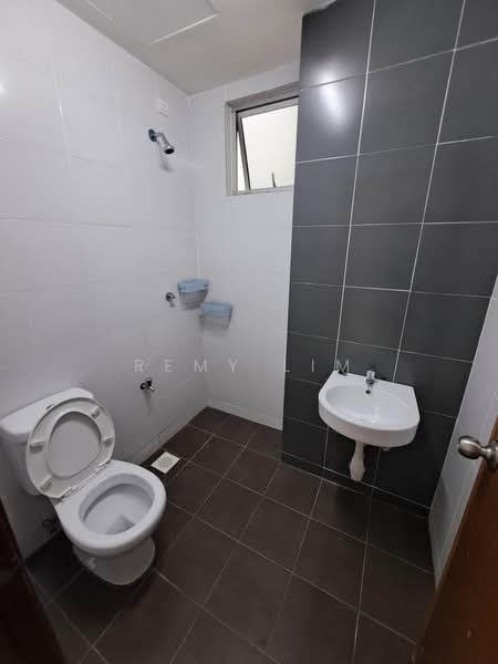 Apartment for Rent at Ascotte Boulevard - Remy Lim - Bathroom - PropertyGuru.com.my