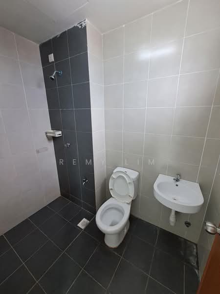 Apartment for Rent at Ascotte Boulevard - Remy Lim - Bathroom - PropertyGuru.com.my
