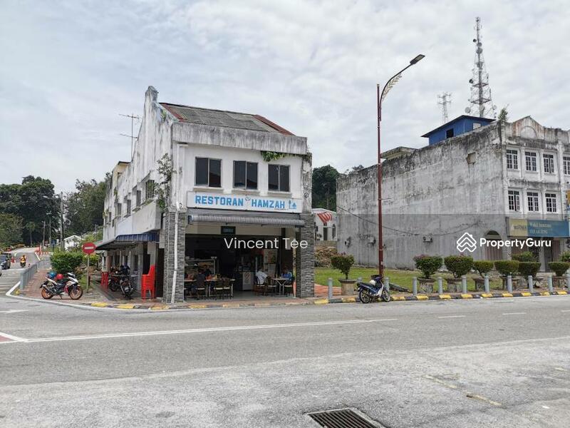 Untuk Dijual - 2.5Sty Corner Shop 22 x 100 Freehold Pekan Lama Kuala Selangor