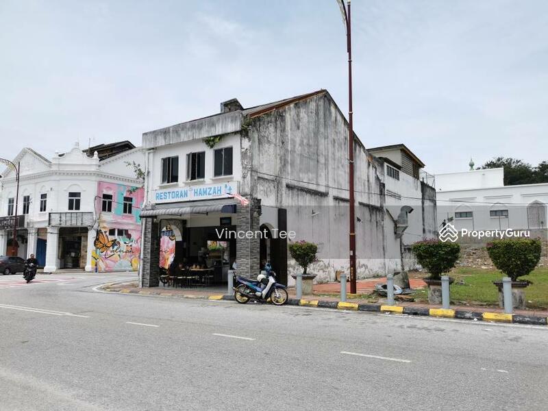 Untuk Dijual - 2.5Sty Corner Shop 22 x 100 Freehold Pekan Lama Kuala Selangor