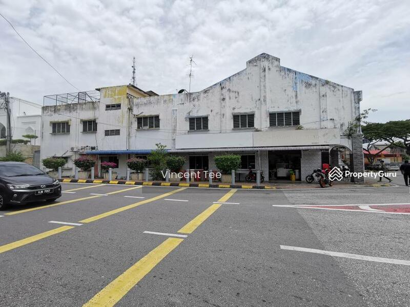 Untuk Dijual - 2.5Sty Corner Shop 22 x 100 Freehold Pekan Lama Kuala Selangor