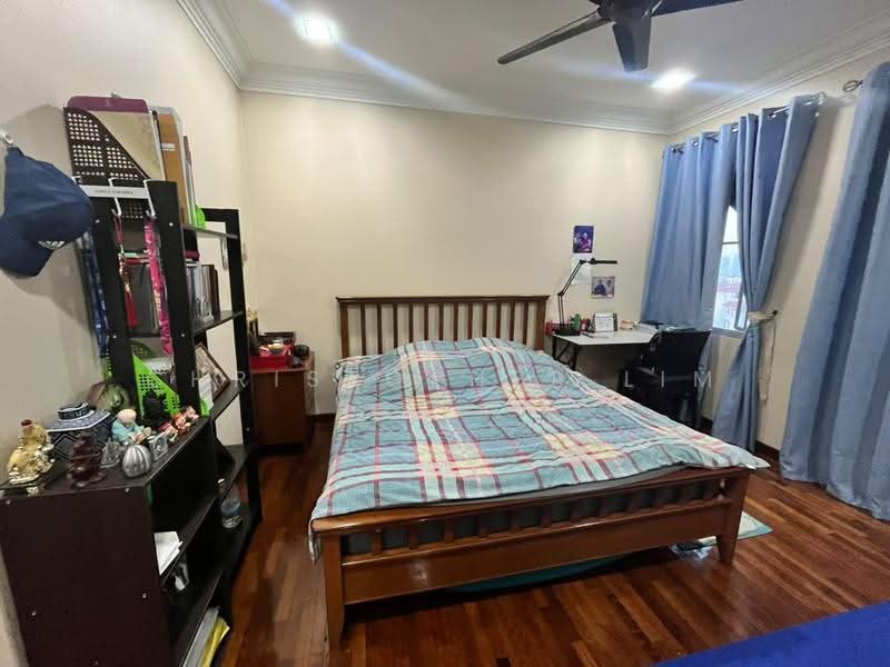 Kondominium untuk Dijual di Kampung Warisan - Christopher Lim - Bedroom - PropertyGuru.com.my
