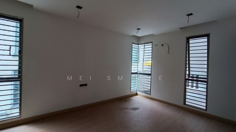 Rumah Berkembar untuk Dijual di Bandar Mahkota Cheras (Cheras) - Mei SM Lee - Taman Vista Hill Bedroom - PropertyGuru.com.my