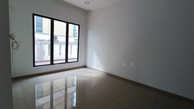 Rumah Berkembar untuk Dijual di Bandar Mahkota Cheras (Cheras) - Mei SM Lee - Taman Vista Hill Bedroom - PropertyGuru.com.my