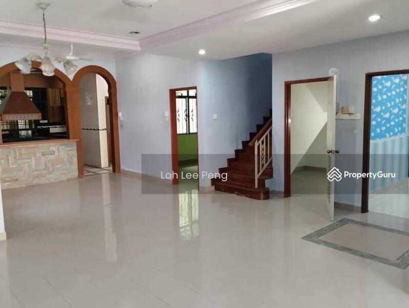 Taman Impia Emas Double Storey Semi Detached House Renovated FOR SALE