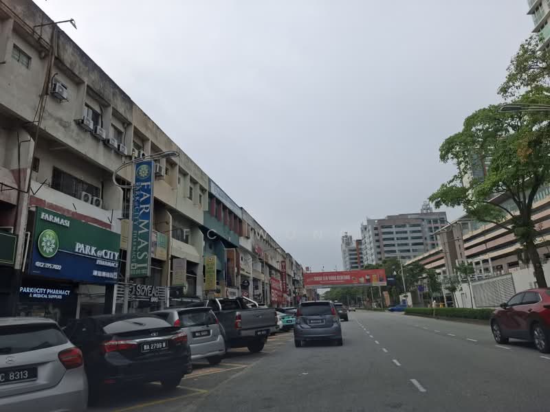 Shop for Rent in Kelana Jaya (Petaling Jaya) - FC Wong - Exterior - PropertyGuru.com.my