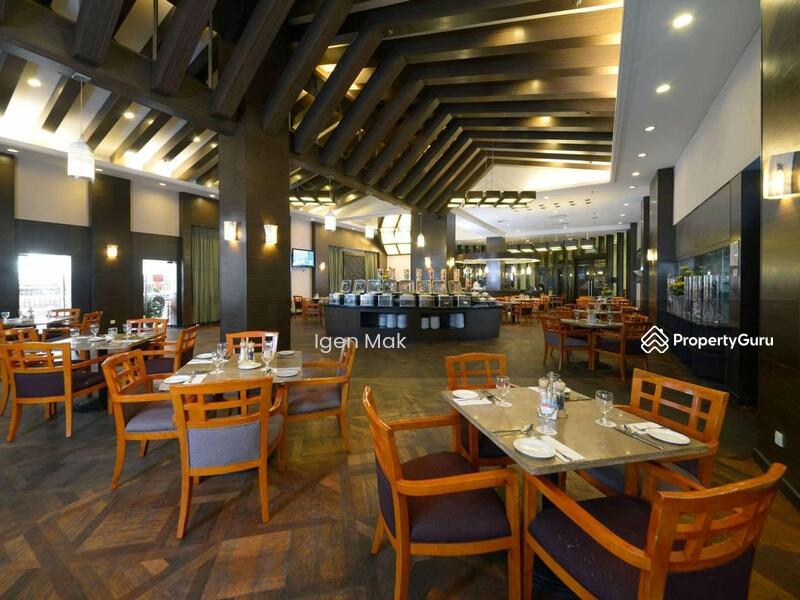 For Sale - Grand Lexis