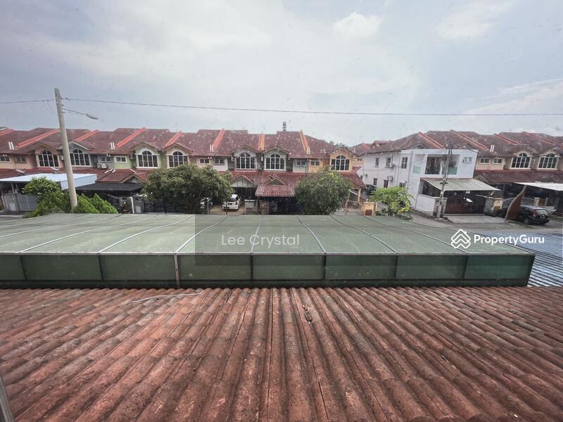 2-storey Terraced House for Sale in Taman Pelangi Semenyih (Semenyih) - Lee Crystal - PropertyGuru.com.my
