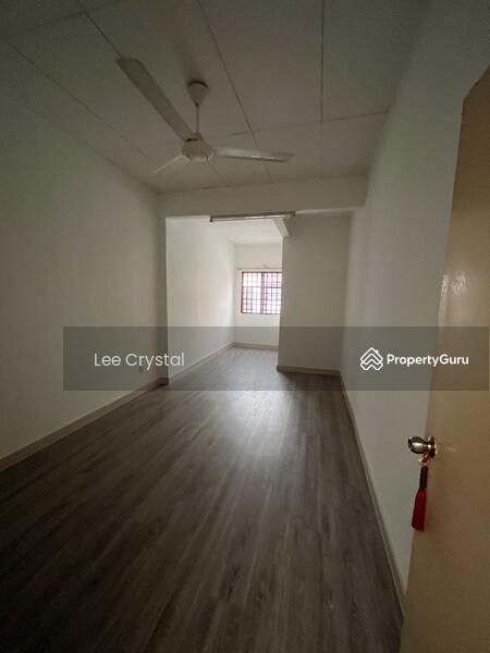 2-storey Terraced House for Sale in Taman Pelangi Semenyih (Semenyih) - Lee Crystal - PropertyGuru.com.my