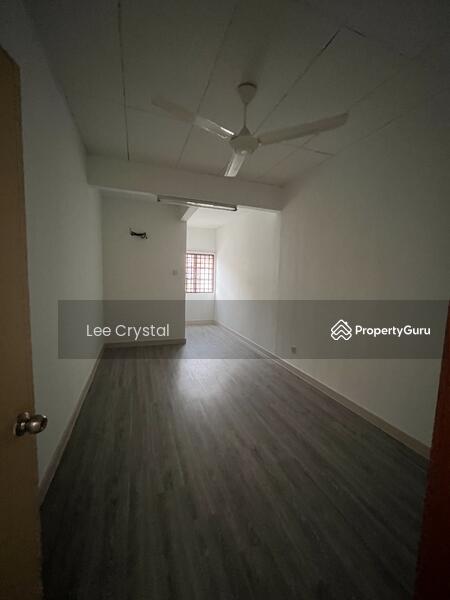 2-storey Terraced House for Sale in Taman Pelangi Semenyih (Semenyih) - Lee Crystal - PropertyGuru.com.my