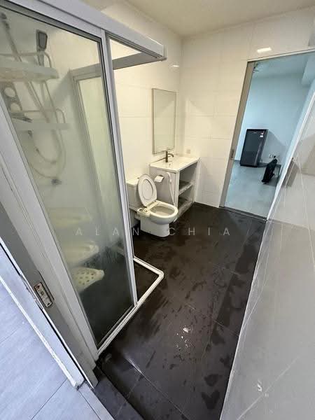 Kondominium untuk Disewa di SOHO @ Empire City - Alan Chia - Bathroom - PropertyGuru.com.my