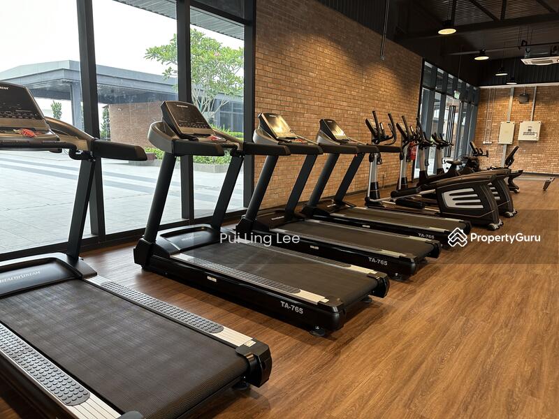 Emhub Warehouse Office, Kota Damansara, PJ, Persiaran Surian, Kota