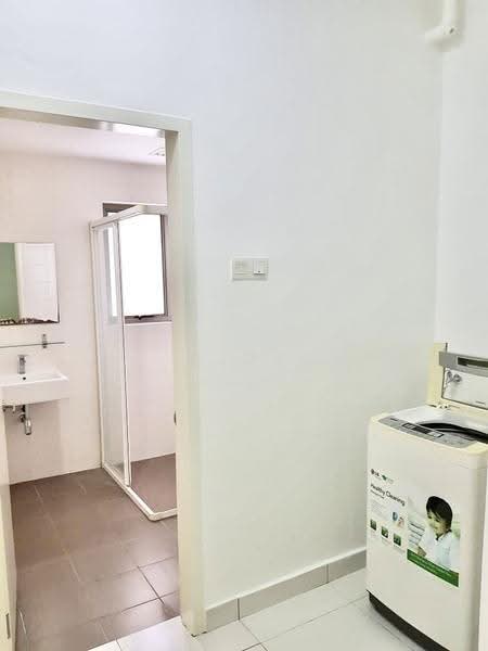 Kediaman Servis untuk Dijual di Neo Damansara - Nick Yeoh - Bathroom - PropertyGuru.com.my