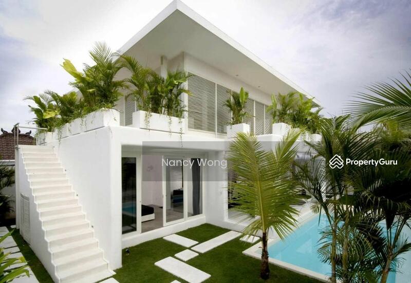 For Sale - Sendayan Bungalow 7800sqftSwimming Pool Fit FOR Retirement Only RM620k
