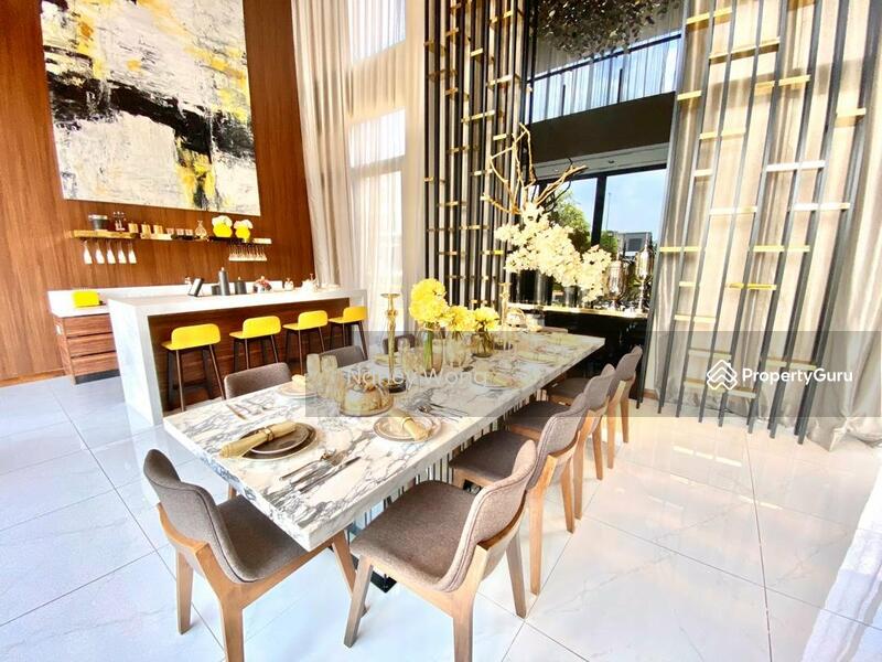 For Sale - Sendayan Bungalow 7800sqftSwimming Pool Fit FOR Retirement Only RM620k