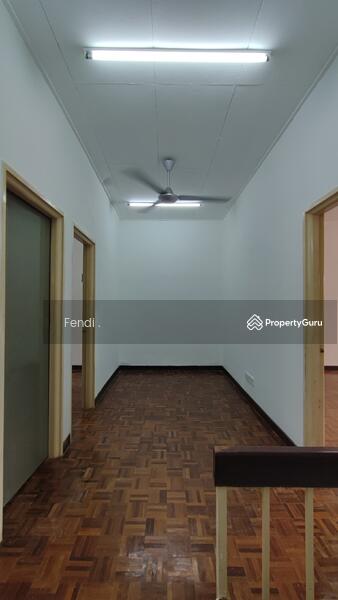 1-storey Terraced House for Sale in Kelana Jaya (Petaling Jaya) - Fendi tan - PropertyGuru.com.my
