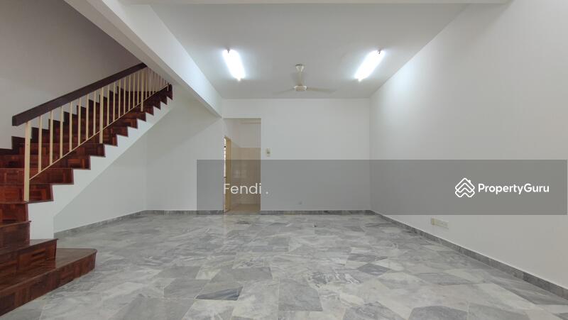 1-storey Terraced House for Sale in Kelana Jaya (Petaling Jaya) - Fendi tan - PropertyGuru.com.my