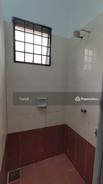 1-storey Terraced House for Sale in Kelana Jaya (Petaling Jaya) - Fendi tan - PropertyGuru.com.my