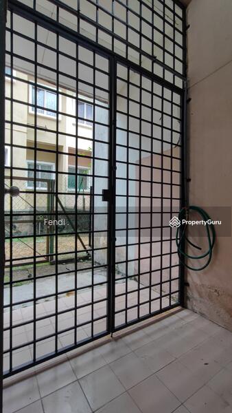 1-storey Terraced House for Sale in Kelana Jaya (Petaling Jaya) - Fendi tan - PropertyGuru.com.my