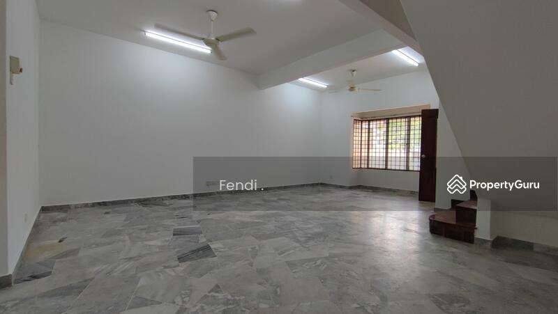 1-storey Terraced House for Sale in Kelana Jaya (Petaling Jaya) - Fendi tan - PropertyGuru.com.my