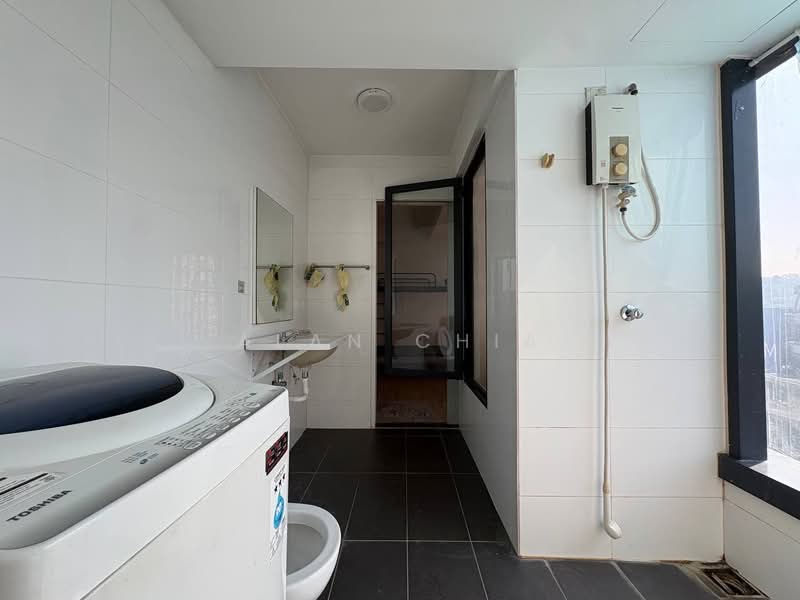 Condominium for Rent at SOHO @ Empire City - Alan Chia - Bathroom - PropertyGuru.com.my
