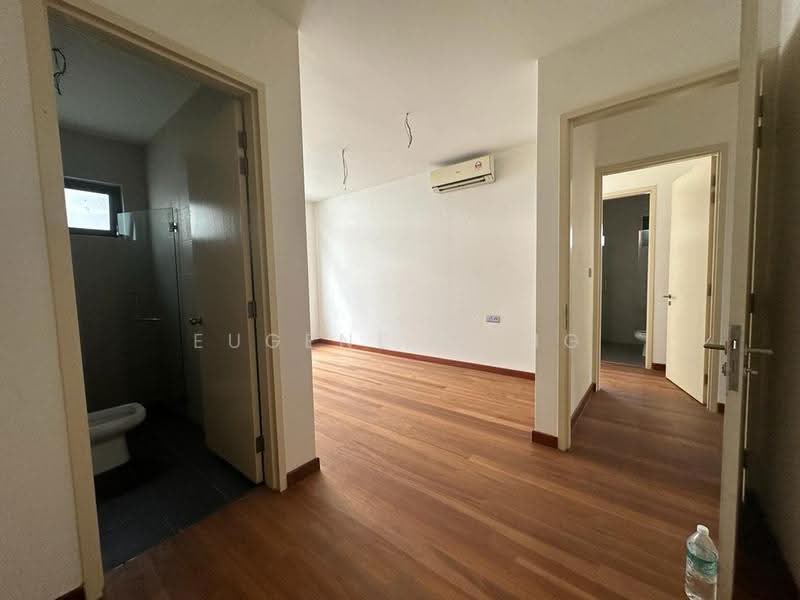 Semi-Detached House for Sale in Taman Equine (Seri Kembangan) - Eugene Wong - PropertyGuru.com.my