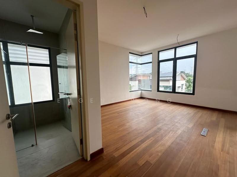 Semi-Detached House for Sale in Taman Equine (Seri Kembangan) - Eugene Wong - PropertyGuru.com.my