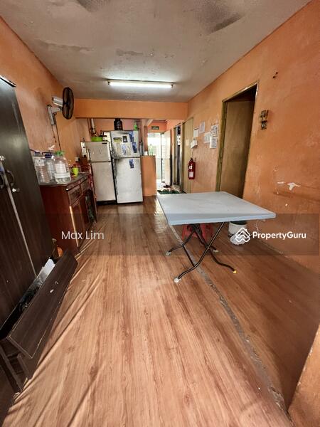 Untuk Dijual - Flat PKNS Seksyen 19