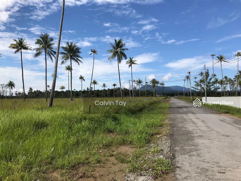 1 Acre Land (3rd Lot) (Perpetuity) at Golden Beach, Trombol Kuching
