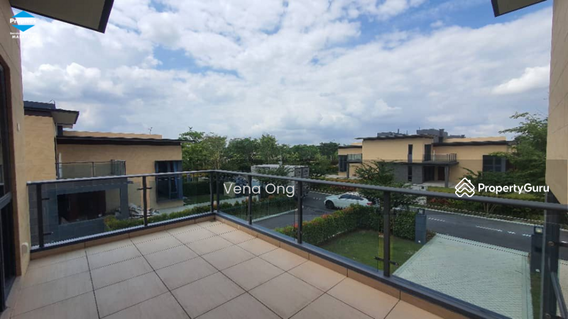 Rumah Kluster untuk Dijual di Forest City (Gelang Patah) - Vena Ong - 主卧阳台 - PropertyGuru.com.my
