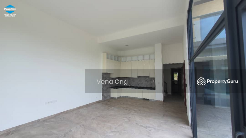 Rumah Kluster untuk Dijual di Forest City (Gelang Patah) - Vena Ong - 客厅和厨房 - PropertyGuru.com.my