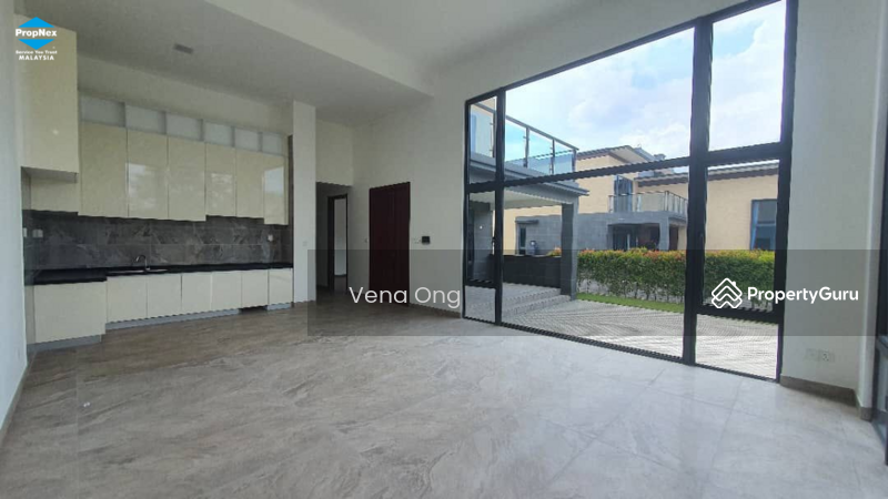 Rumah Kluster untuk Dijual di Forest City (Gelang Patah) - Vena Ong - 客厅和厨房 - PropertyGuru.com.my
