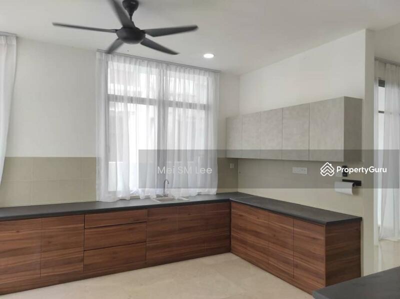 The Valley TTDI, Ampang Dry Kitchen