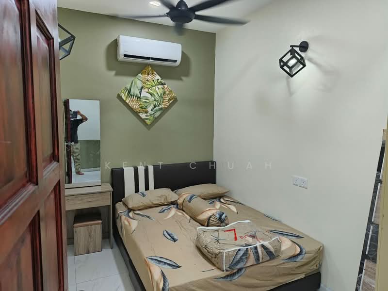 2-storey Terraced House for Rent in Raja Uda (Butterworth) - Kent Chuah - Bedroom - PropertyGuru.com.my
