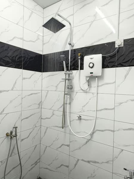 2-storey Terraced House for Rent in Raja Uda (Butterworth) - Kent Chuah - Bathroom - PropertyGuru.com.my