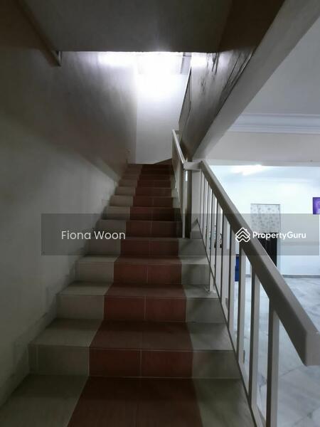 Untuk Disewa - Terrace house at Cheng