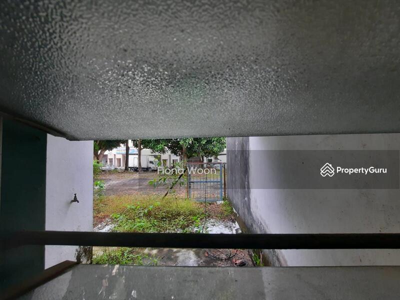 Untuk Disewa - Terrace house at Cheng