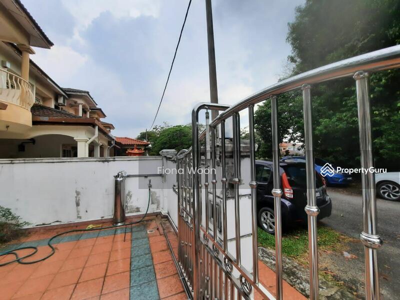 Untuk Disewa - Terrace house at Cheng