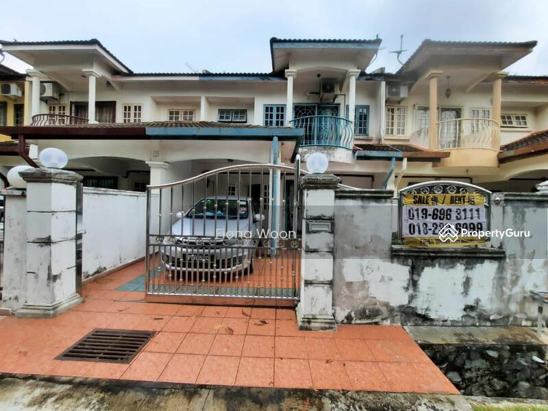 Untuk Disewa - Terrace house at Cheng