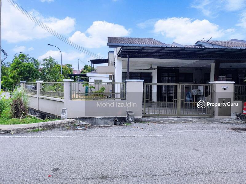 Nonbumi Corner lot bandar putera 2 klang, Klang, Selangor, 3 Bedrooms, 1100 sqft, 1storey