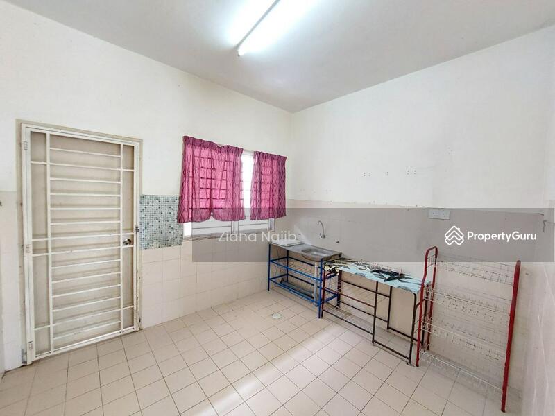 Rumah Teres 2-Tingkat untuk Dijual di Puncak Alam (Selangor) - Ziana Najib - PropertyGuru.com.my